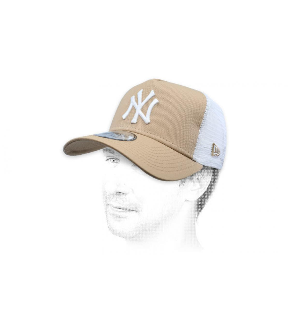 trucker NY beis blanco League Ess Trucker NY camel trucker NY beis blanco League Ess Trucker NY camel